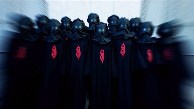 SLIPKNOT desvelan sus nuevas máscaras en un su nuevo video